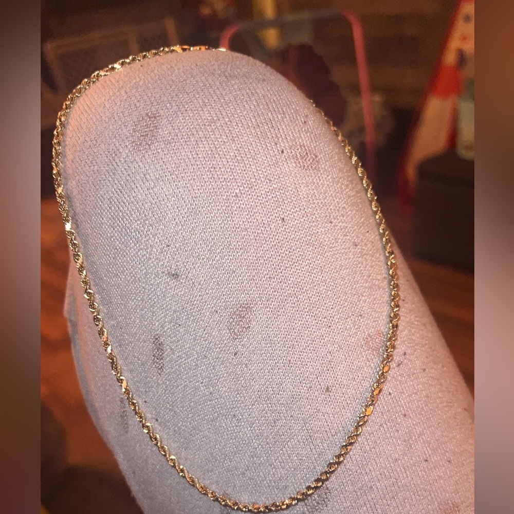 BBB 18 inch long 2.5mm wide yellow gold diamond cut rope chain